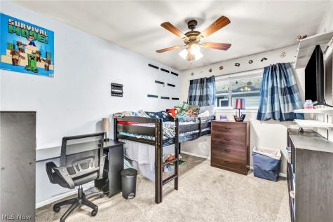 2523 Center Drive Parma OH 44134