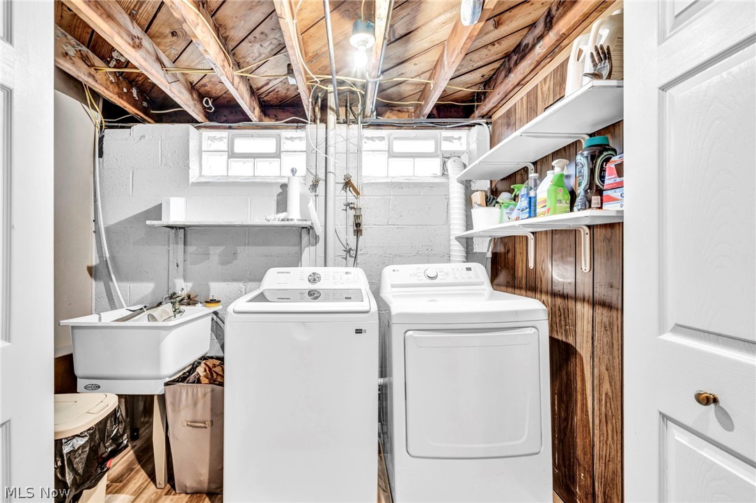 2523 Center Drive Parma OH 44134