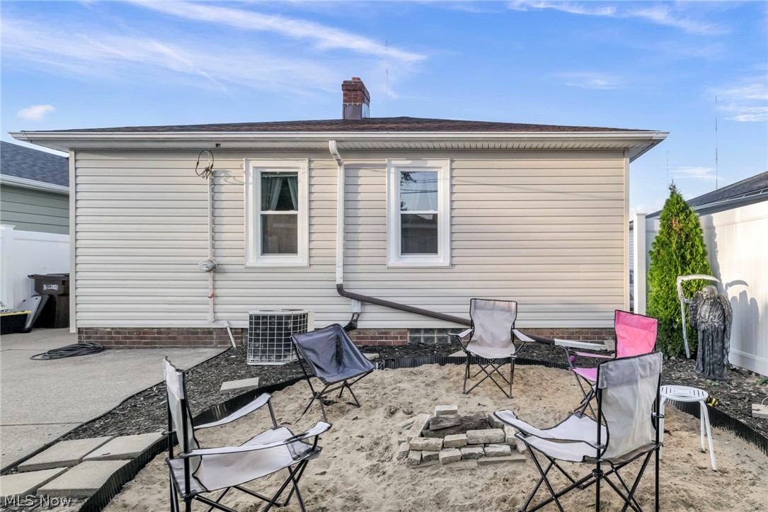 2523 Center Drive Parma OH 44134