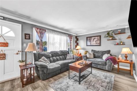 2523 Center Drive Parma OH 44134
