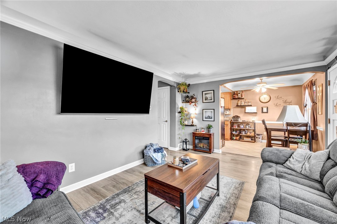 2523 Center Drive Parma OH 44134