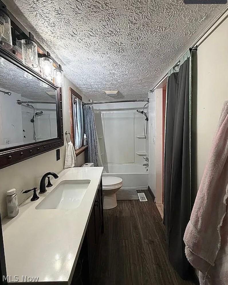 4287 Manchester Avenue NW North Lawrence OH 44666