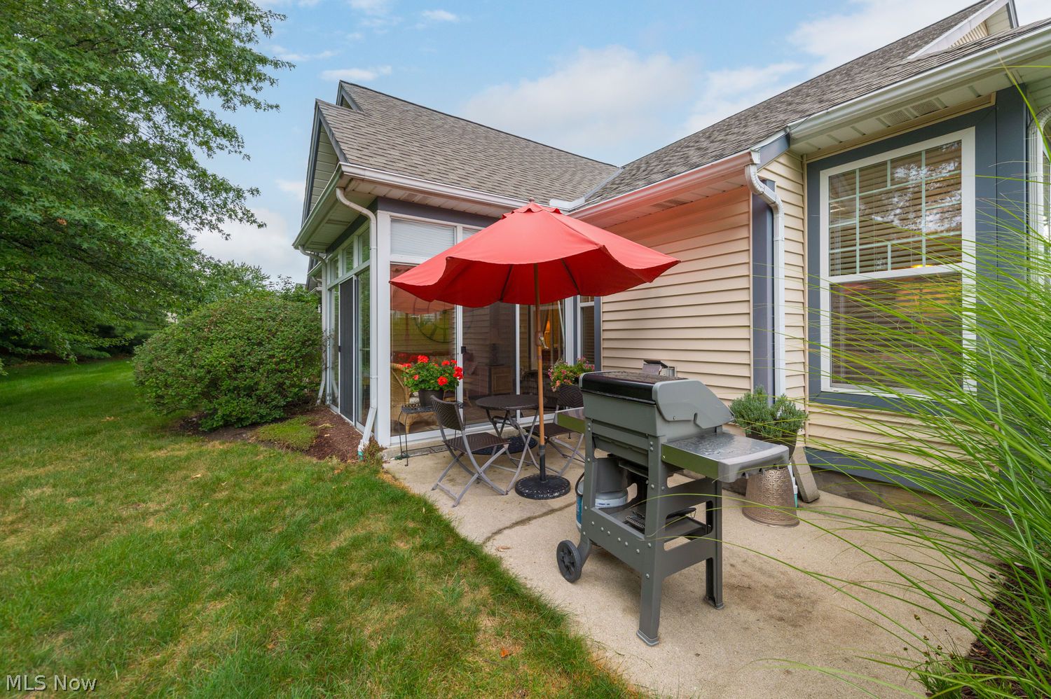 2383 Manchester Lane Avon OH 44011