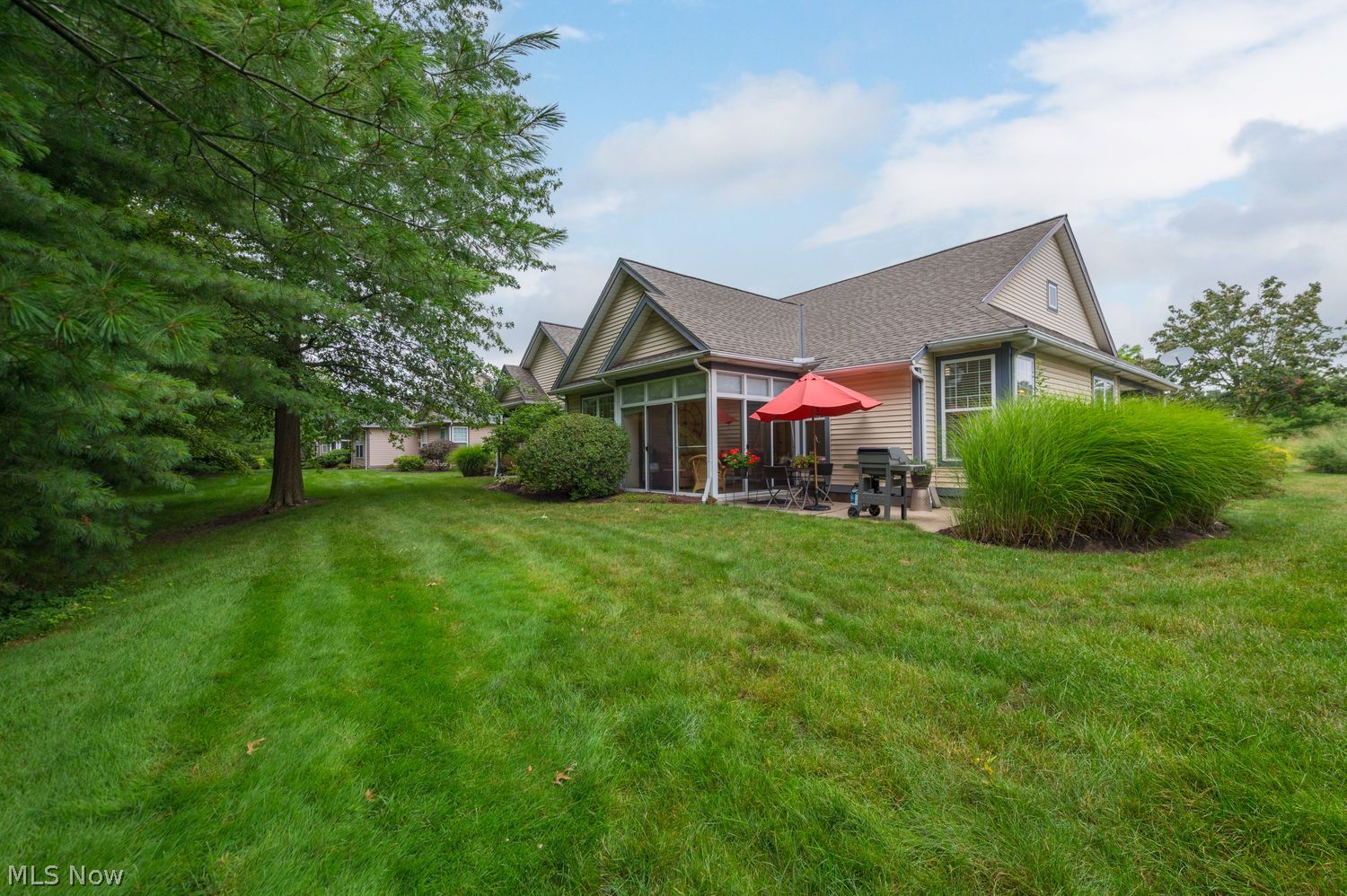 2383 Manchester Lane Avon OH 44011