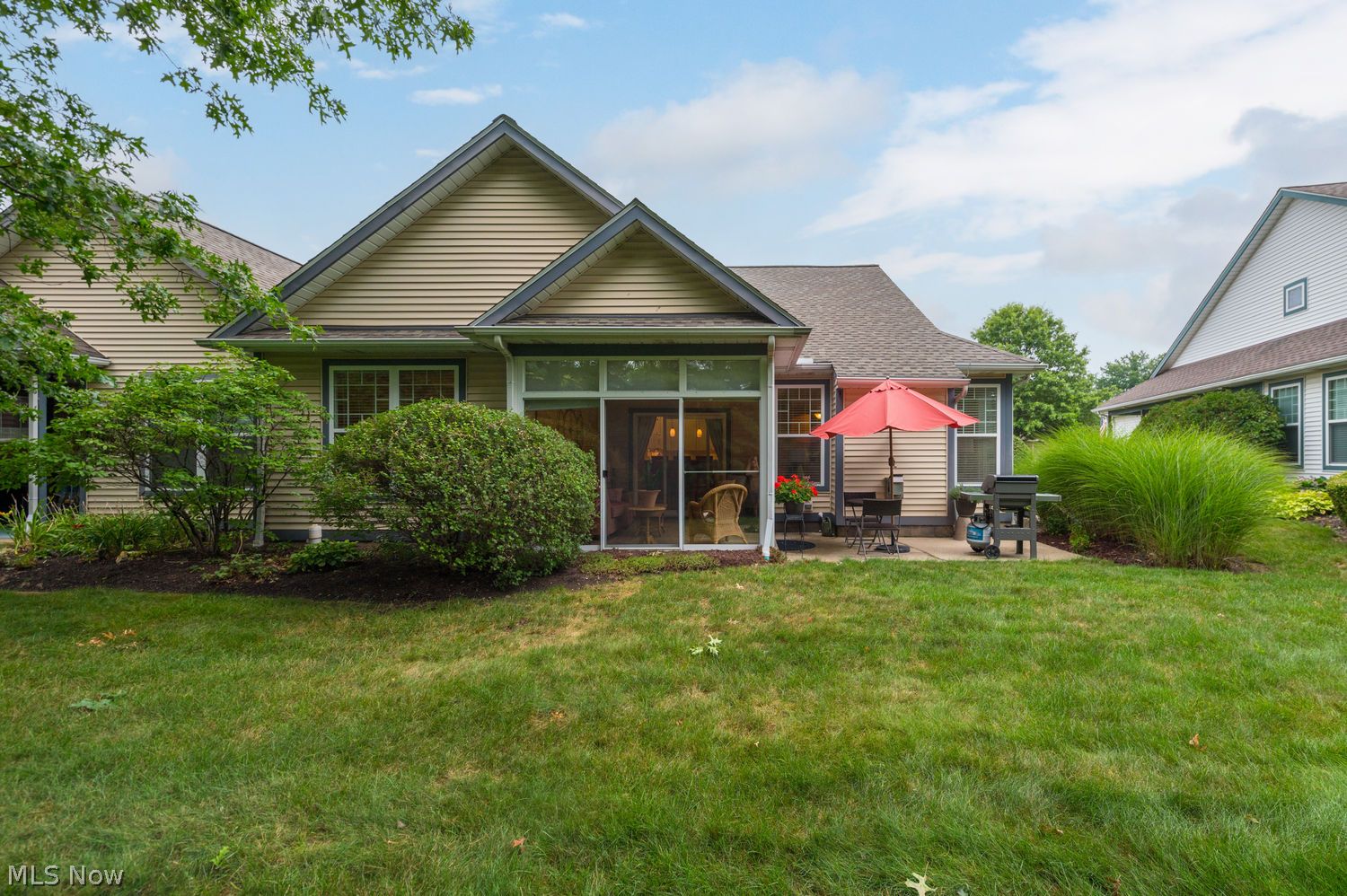 2383 Manchester Lane Avon OH 44011