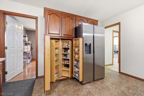 789 Country Club Drive Howard OH 43028
