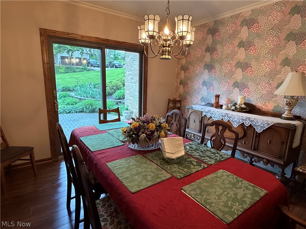 2359 Oak Tree Drive NW Dover OH 44622