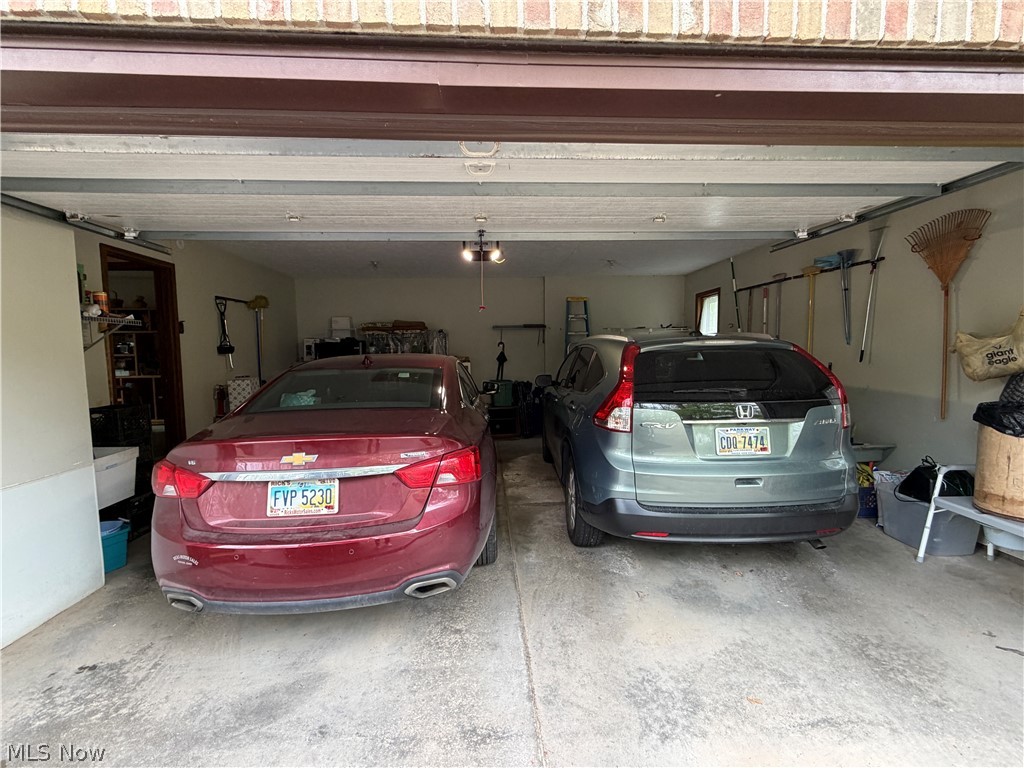 2359 Oak Tree Drive NW Dover OH 44622