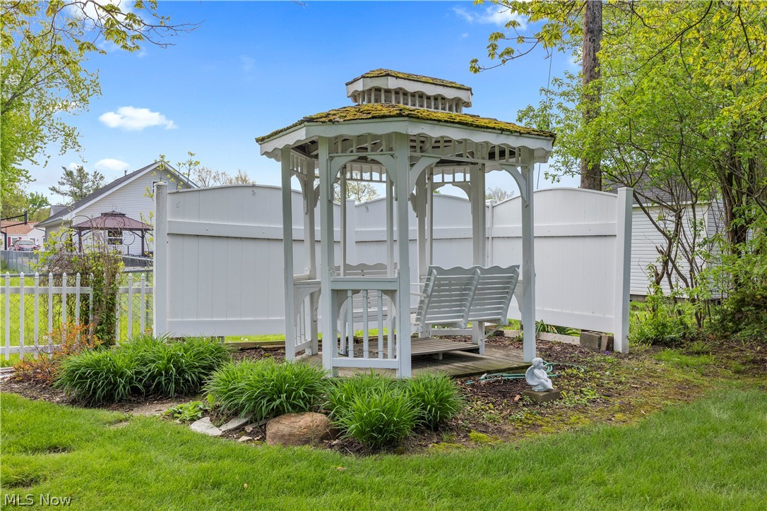 304 Cedar Brook Lane Sandusky OH 44870