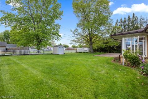 304 Cedar Brook Lane Sandusky OH 44870