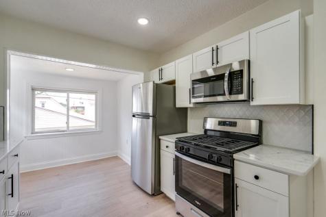 2406 Tampa Avenue Cleveland OH 44109