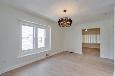 2406 Tampa Avenue Cleveland OH 44109