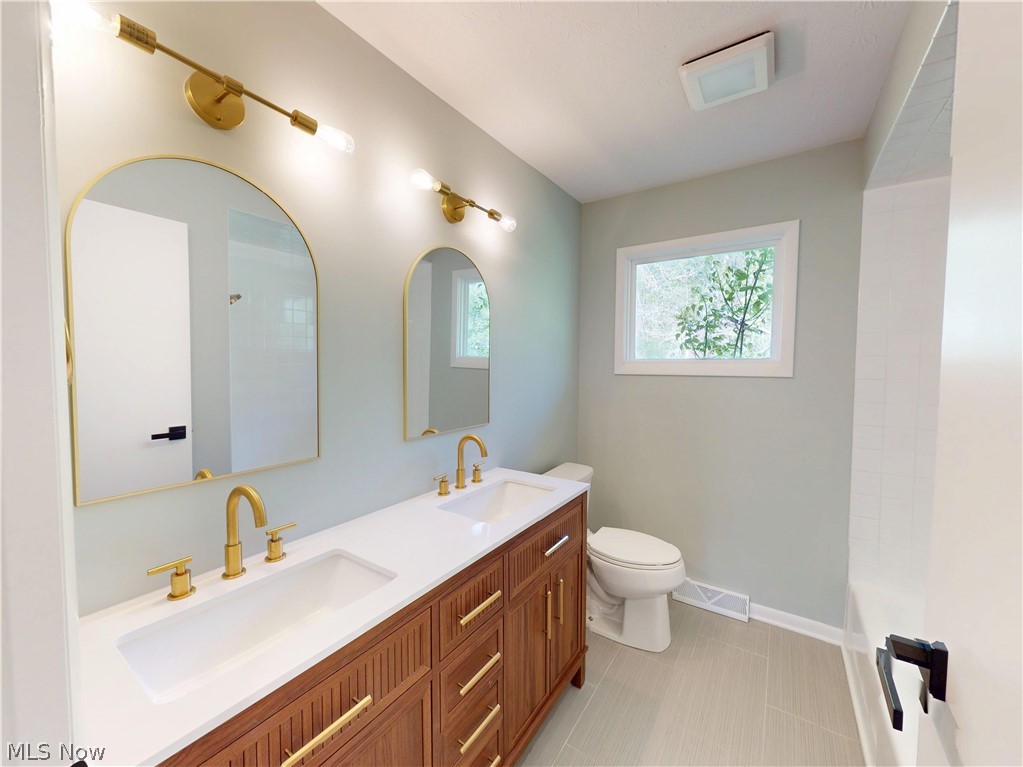 10635 Hickory Hill Court Kirtland OH 44094