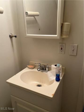 4081 E 175th Street Cleveland OH 44128