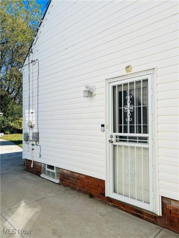4081 E 175th Street Cleveland OH 44128