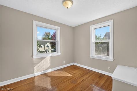 3846 Grosvenor Road South Euclid OH 44118