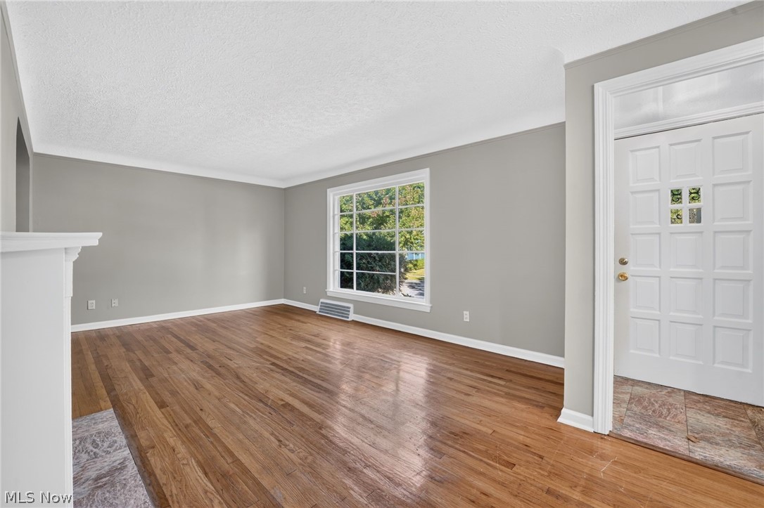 3846 Grosvenor Road South Euclid OH 44118