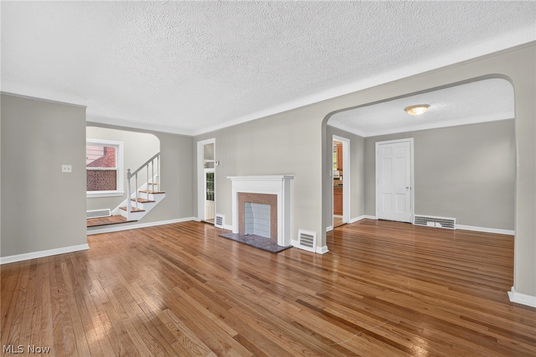 3846 Grosvenor Road South Euclid OH 44118