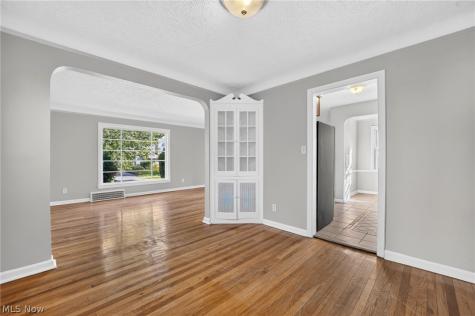 3846 Grosvenor Road South Euclid OH 44118
