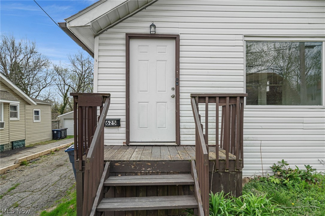 625 Wyandot Avenue Akron OH 44305