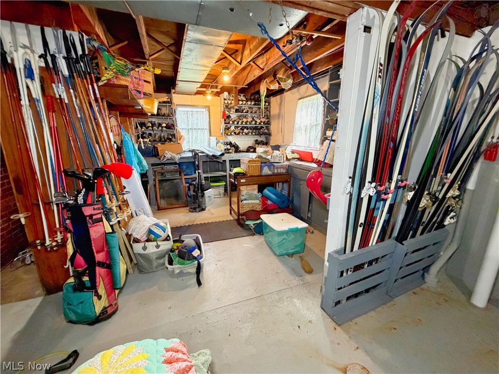 16213 Park Way East Liverpool OH 43920