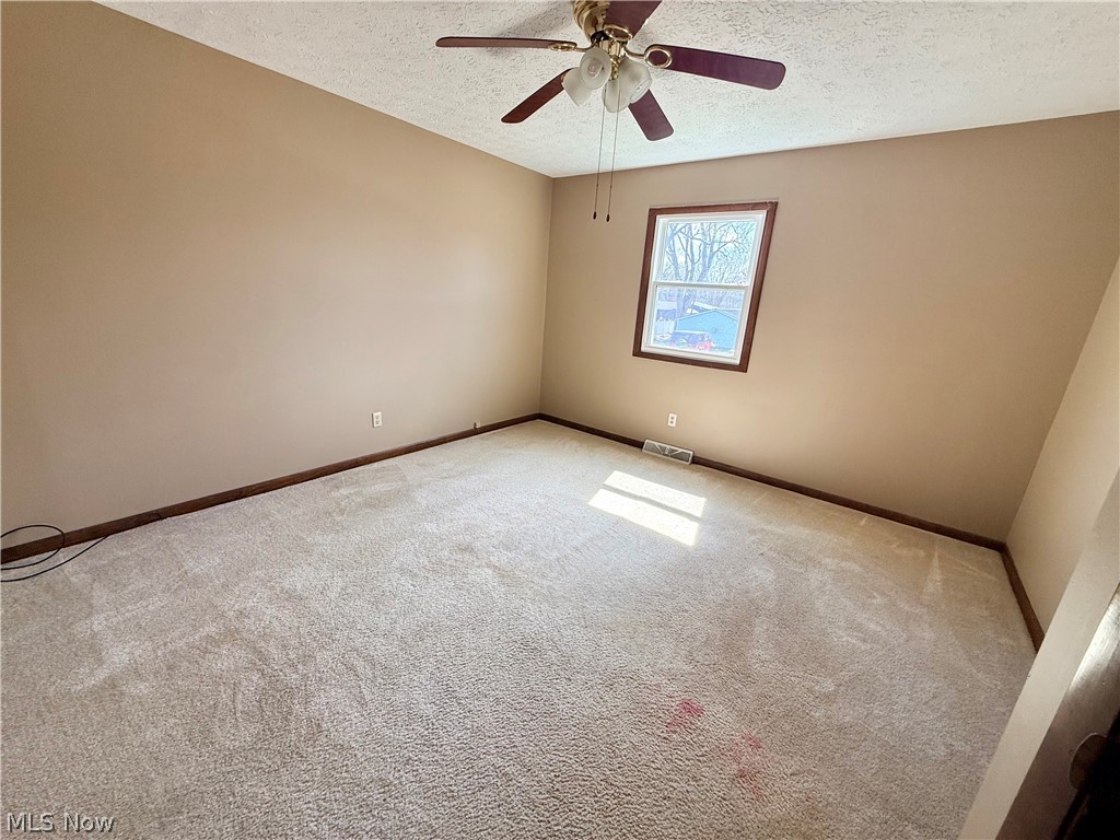 123 5th Street NE Strasburg OH 44680
