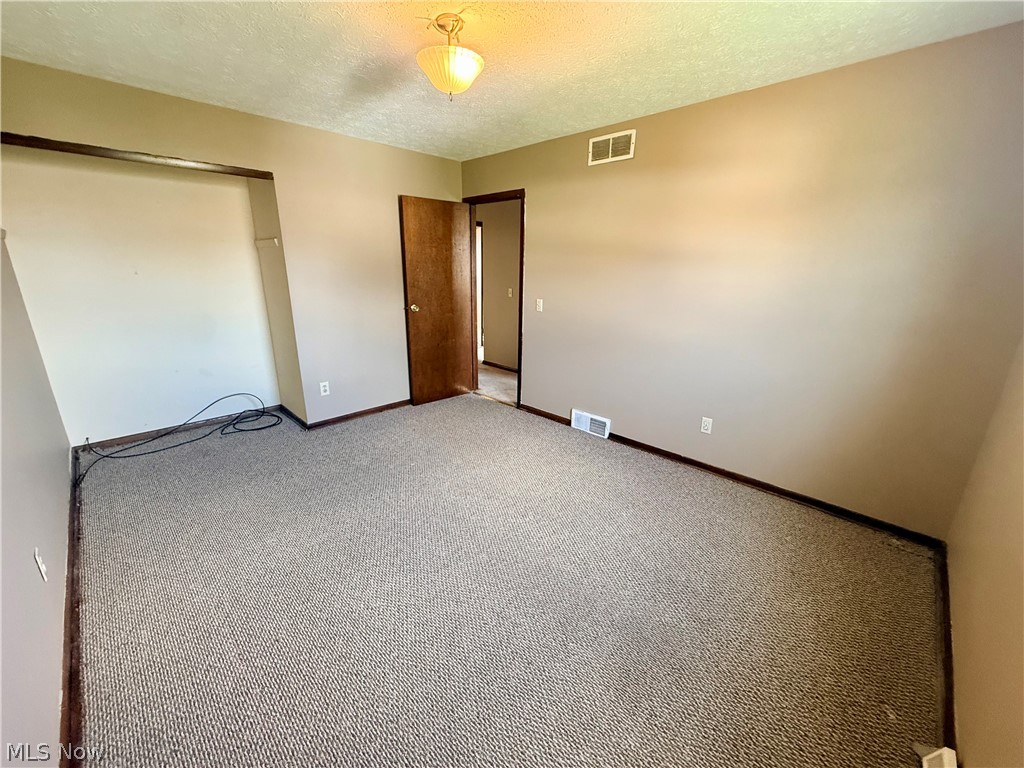 123 5th Street NE Strasburg OH 44680