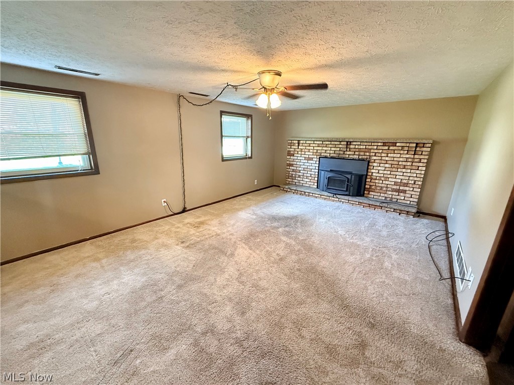 123 5th Street NE Strasburg OH 44680