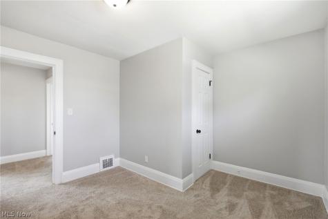 854 9th Street NE Massillon OH 44646