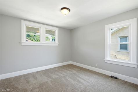 854 9th Street NE Massillon OH 44646