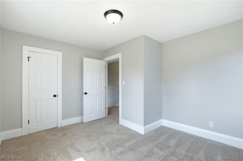 854 9th Street NE Massillon OH 44646