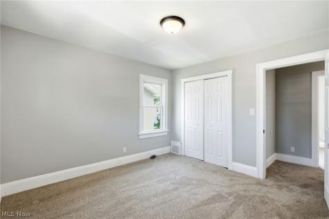 854 9th Street NE Massillon OH 44646