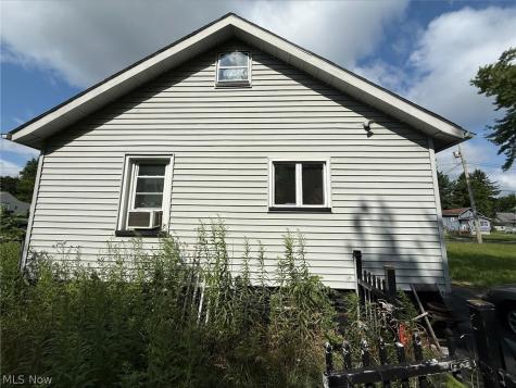 2731 Jean Street Youngstown OH 44502