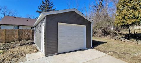 4816 E 135th Street Garfield Heights OH 44125