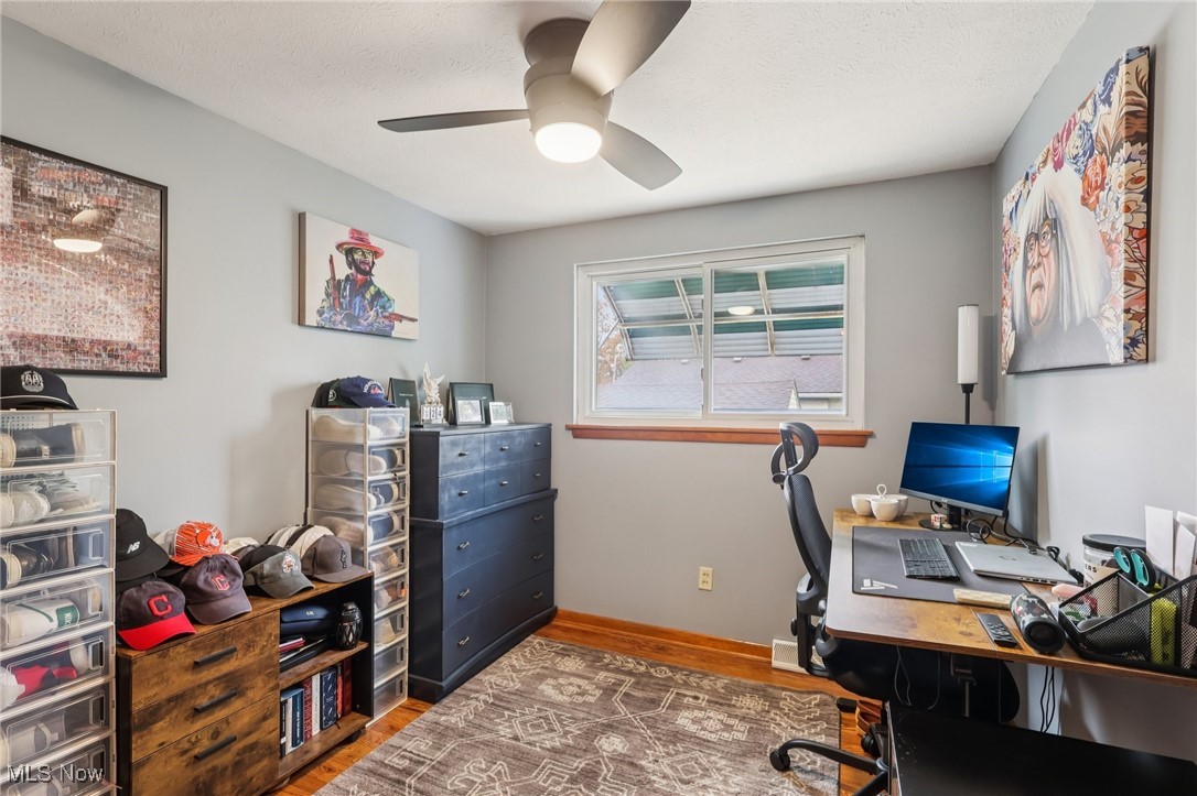 18018 Ridgeline Avenue Cleveland OH 44135