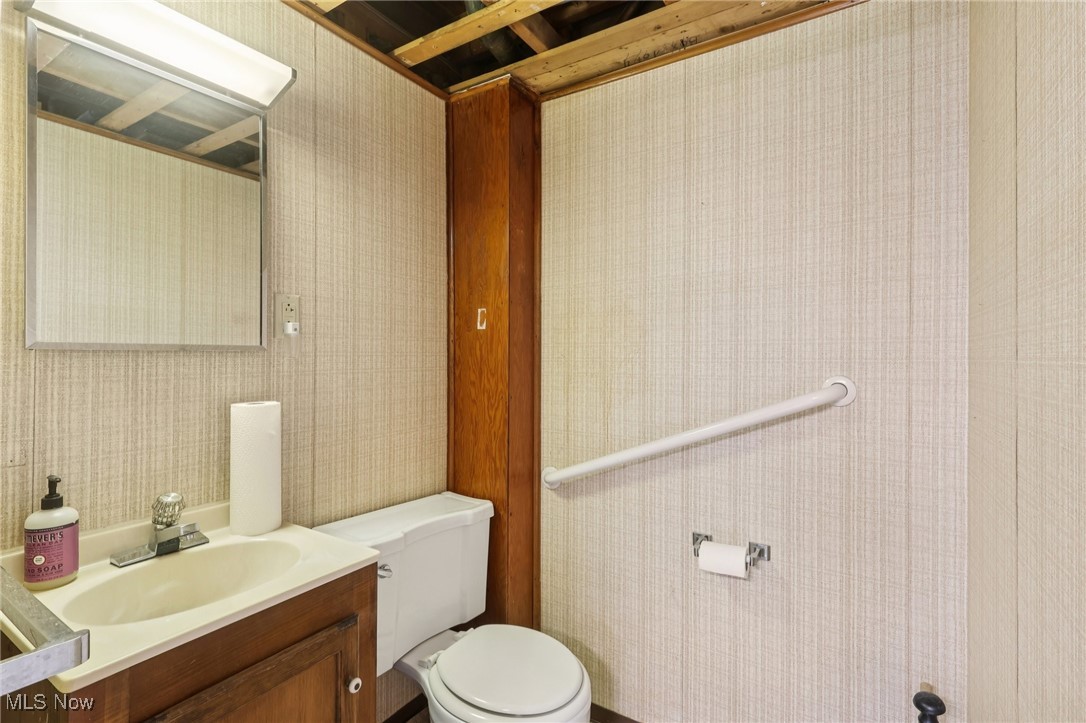 18018 Ridgeline Avenue Cleveland OH 44135