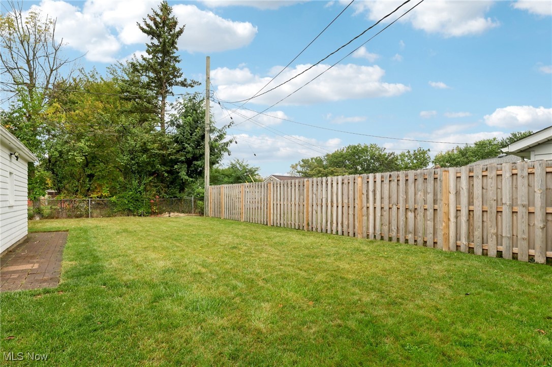 18018 Ridgeline Avenue Cleveland OH 44135