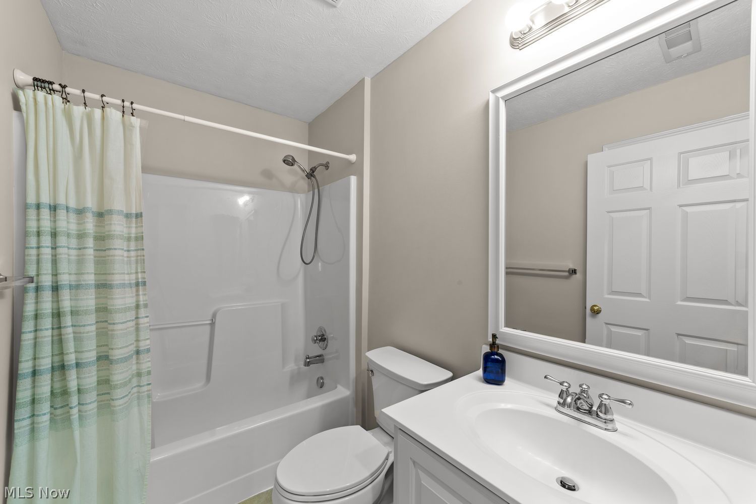 39165 Woodland Trail Avon OH 44011