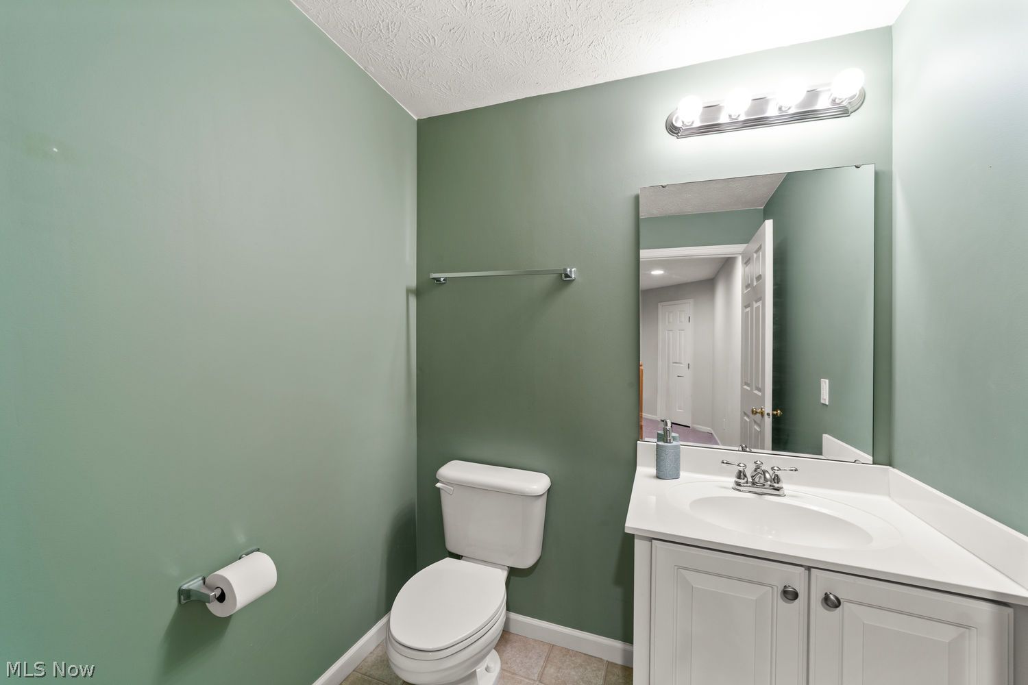 39165 Woodland Trail Avon OH 44011