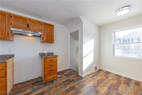 464 E 250th Street Euclid OH 44132