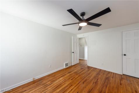464 E 250th Street Euclid OH 44132