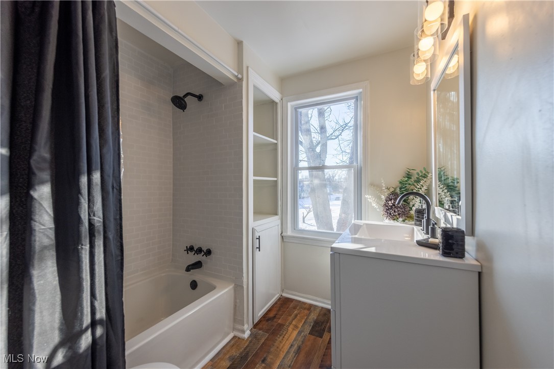 464 E 250th Street Euclid OH 44132