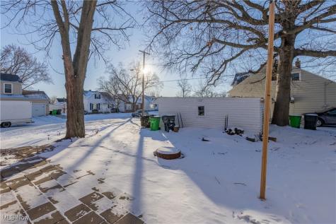 464 E 250th Street Euclid OH 44132