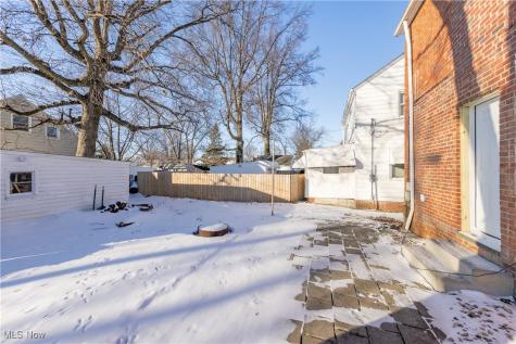 464 E 250th Street Euclid OH 44132