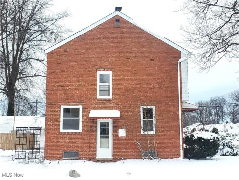 464 E 250th Street Euclid OH 44132