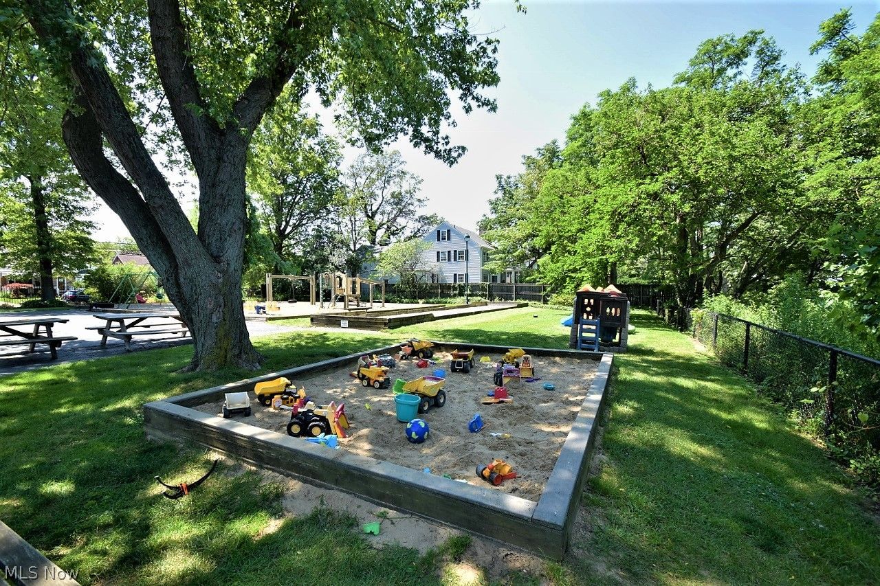 120 E 209th Street Euclid OH 44123