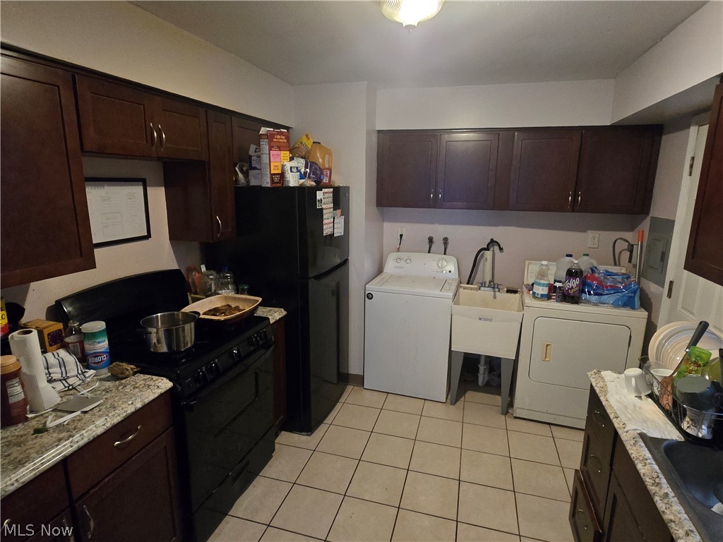 11818 Leeila Avenue Cleveland OH 44135