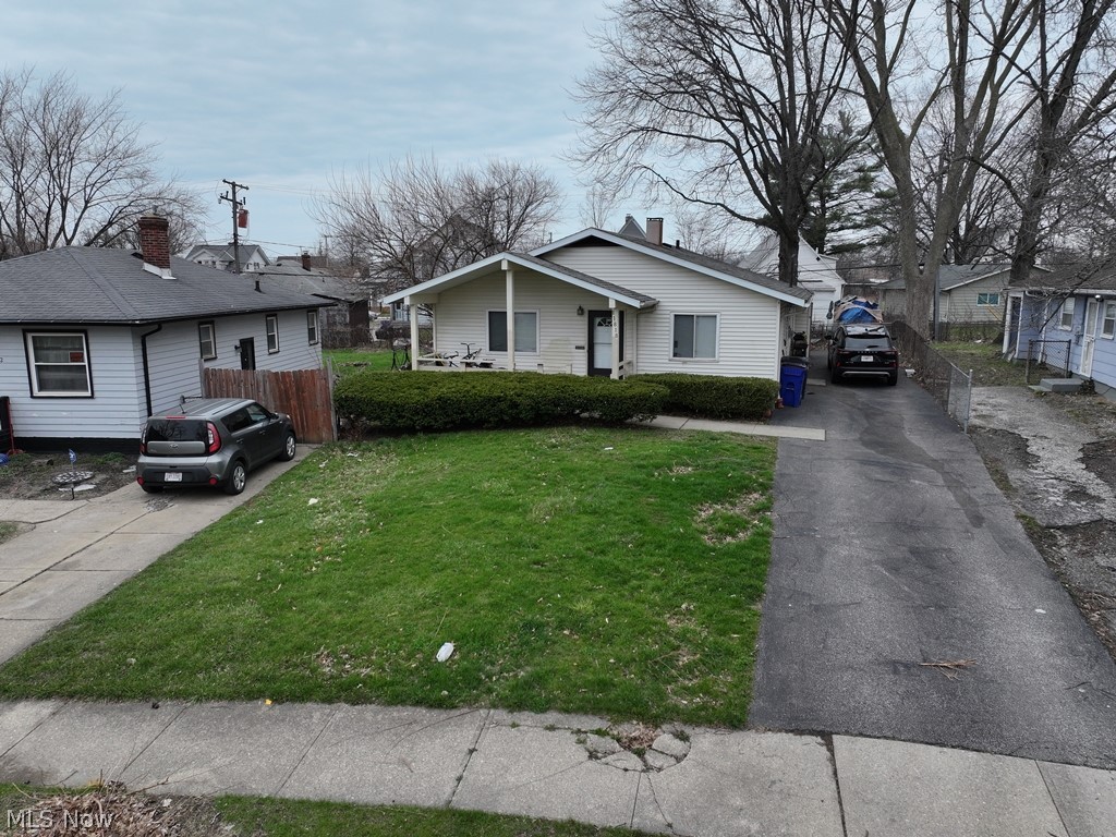 11818 Leeila Avenue Cleveland OH 44135