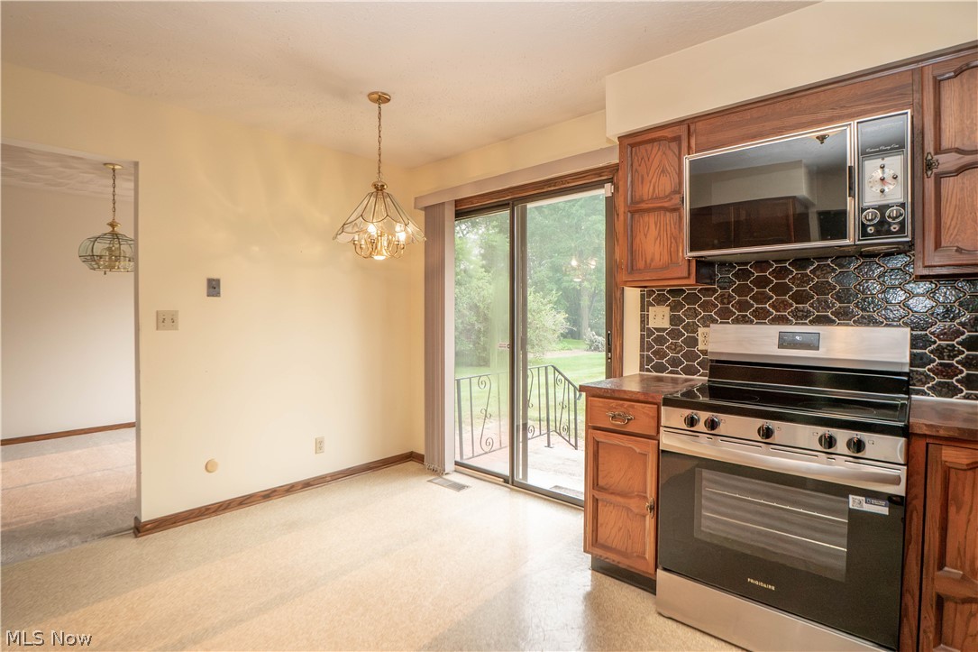 2421 Fairview Road Uniontown OH 44685