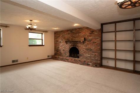 2421 Fairview Road Uniontown OH 44685